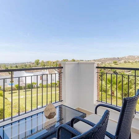 High-end Luxury With Views And Golf דירה